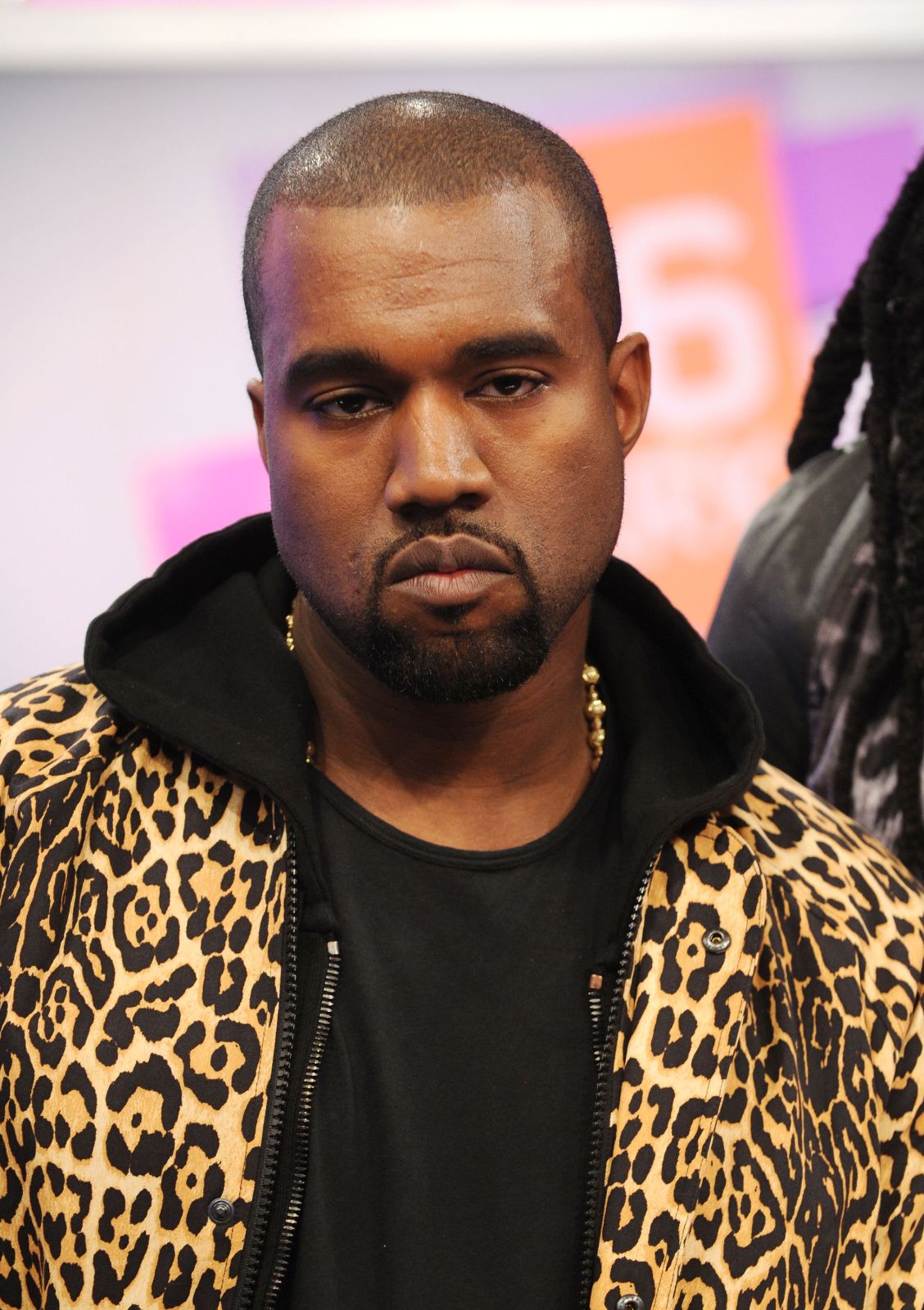 Ünlü şarkıcı Kanye West ismini değiştirdi Ünlü şarkıcı Kanye West ismini değiştirdi